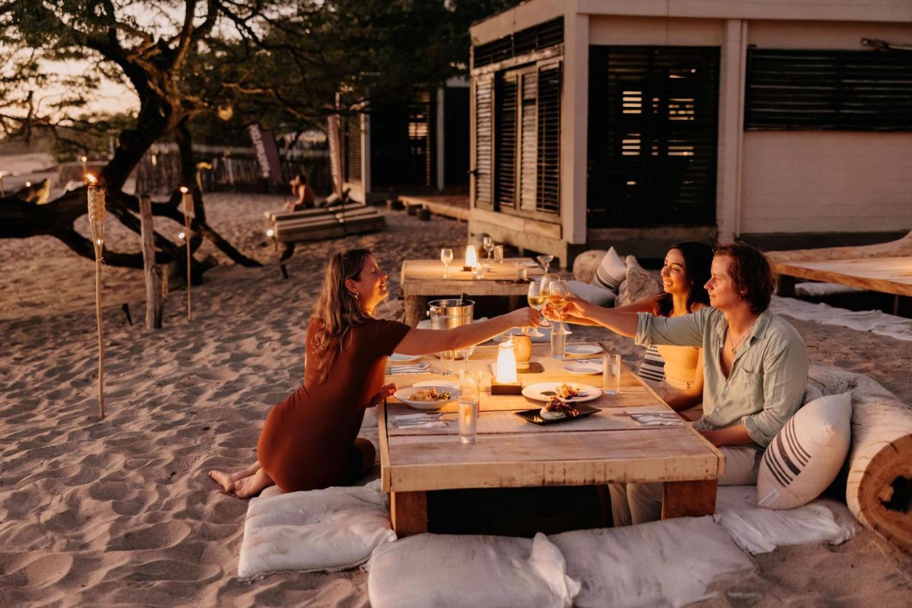99 Surf Lodge El Limon Luaran gambar