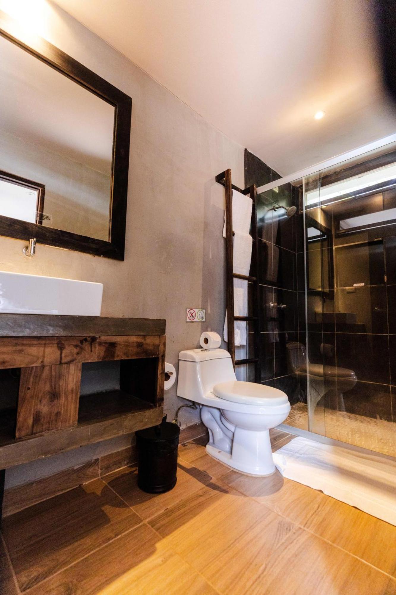 99 Surf Lodge El Limon Bilik gambar